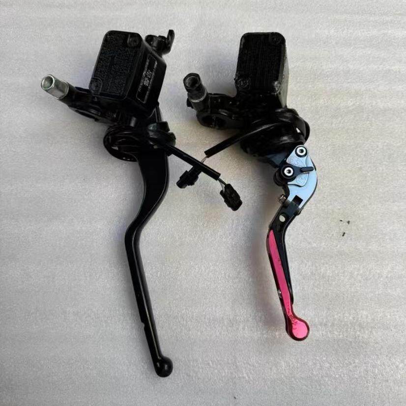 宝马310R 310GS 刹车上泵 刹车牛角 刹车开关 镜子座 价格私聊