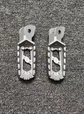 杜卡迪派克峰MTSV4小脚踏 前脚踏原厂拆车成色