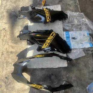 鸟嘴 宝马R1250GS 画左右大包板 719版 无损 40周年纪念版