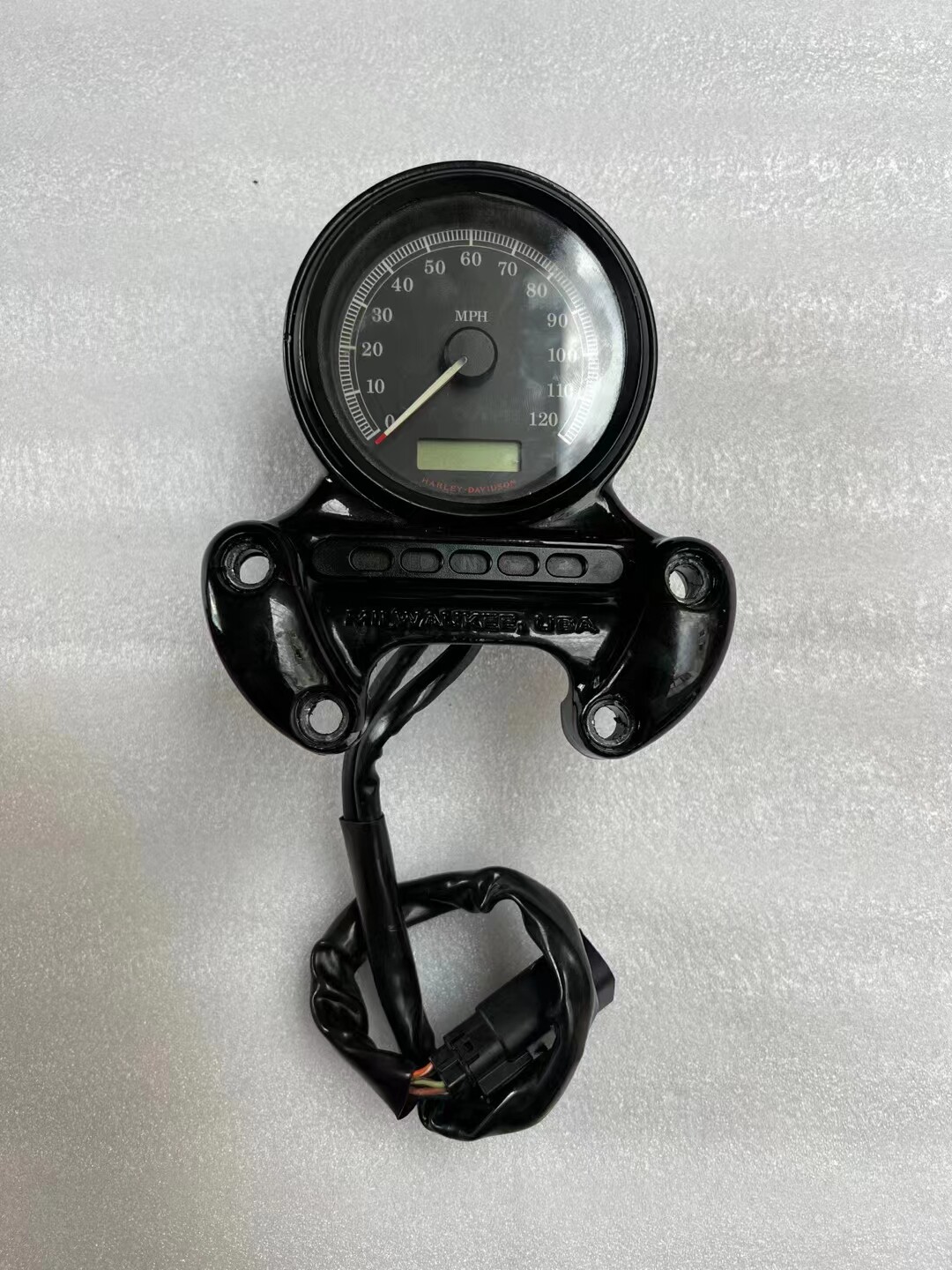 哈雷运动者XL1200X 48 仪表总成 仪表支架 仪表底壳 仪表线路