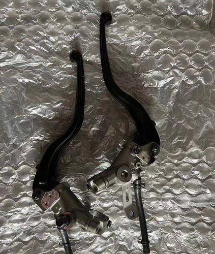 Ducati/杜卡迪1299 959 1199 V4 V2左右上泵 左右刹车泵