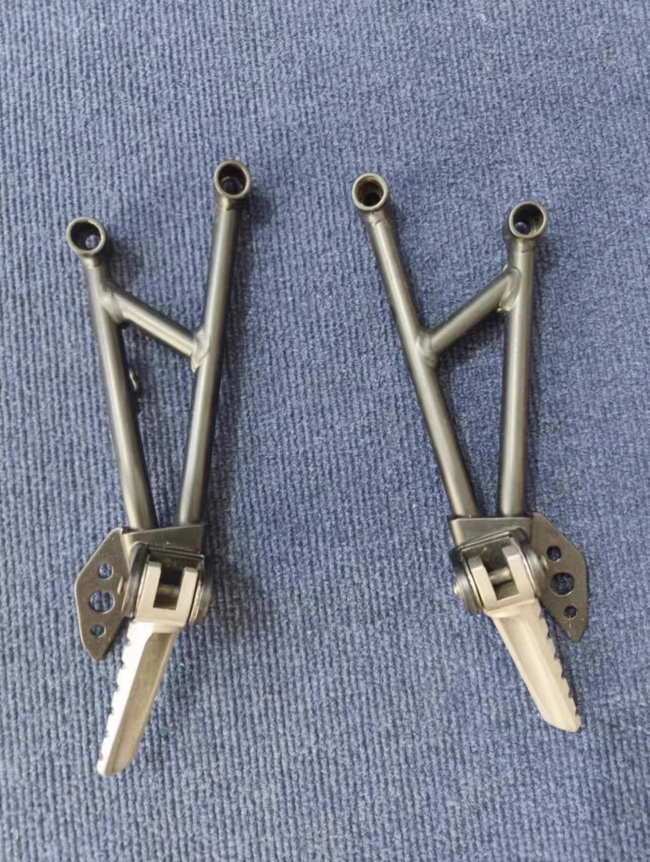 杜卡迪 Hyper950 骇客950SP 后脚踏支架 乘客支架