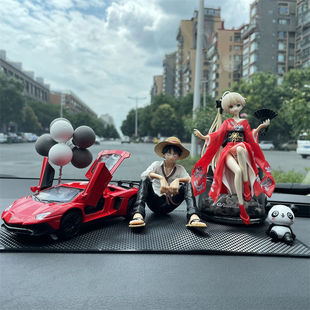 海贼王路飞穹妹车模型汽车香水车内饰品摆件车载装饰香熏氛中控台