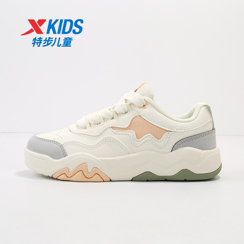 特步儿童板鞋女童2025春季新款新年限定大童运动鞋675114314006