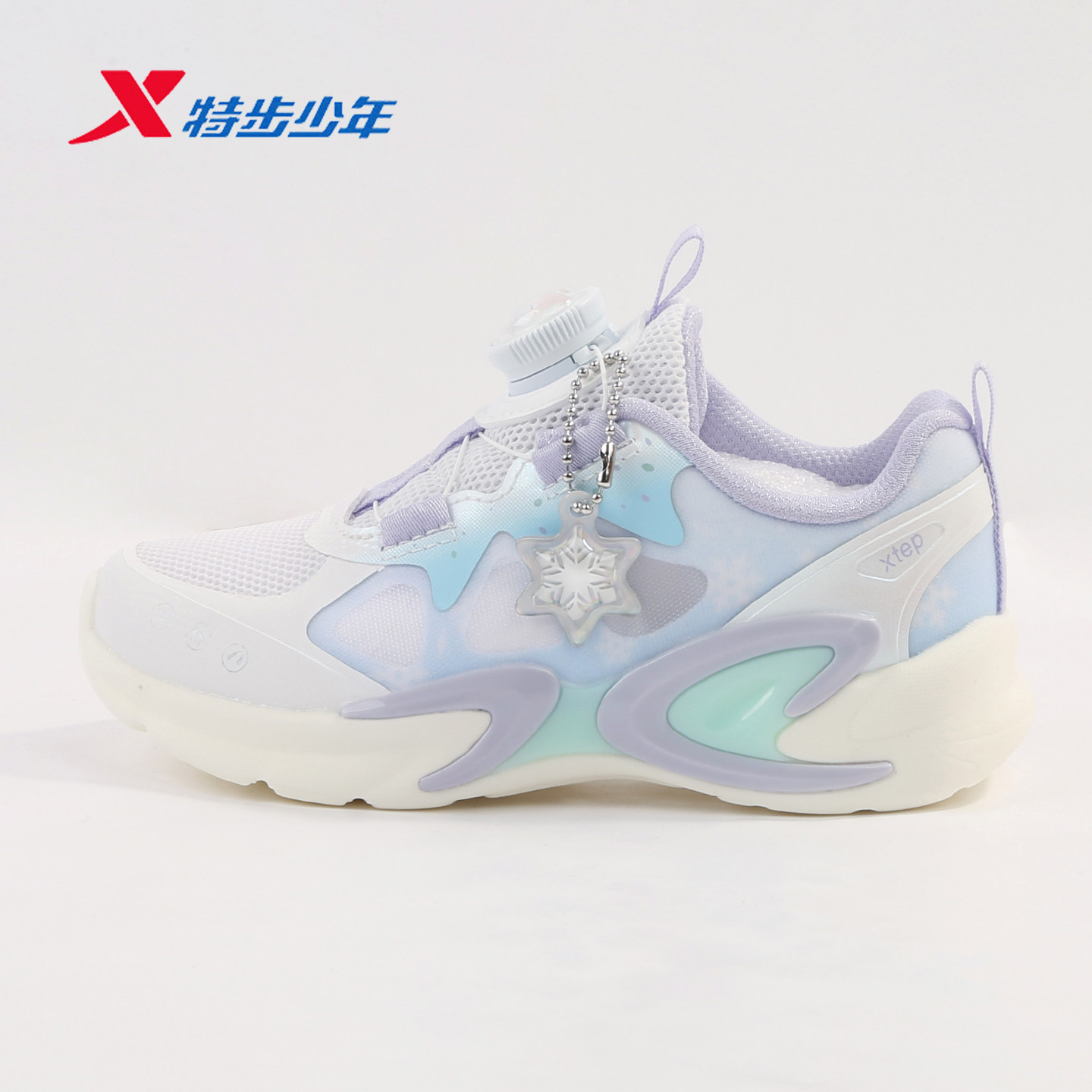 特步冰淇淋鞋女童跑鞋2026夏新款透气防滑休闲运动鞋674214323002