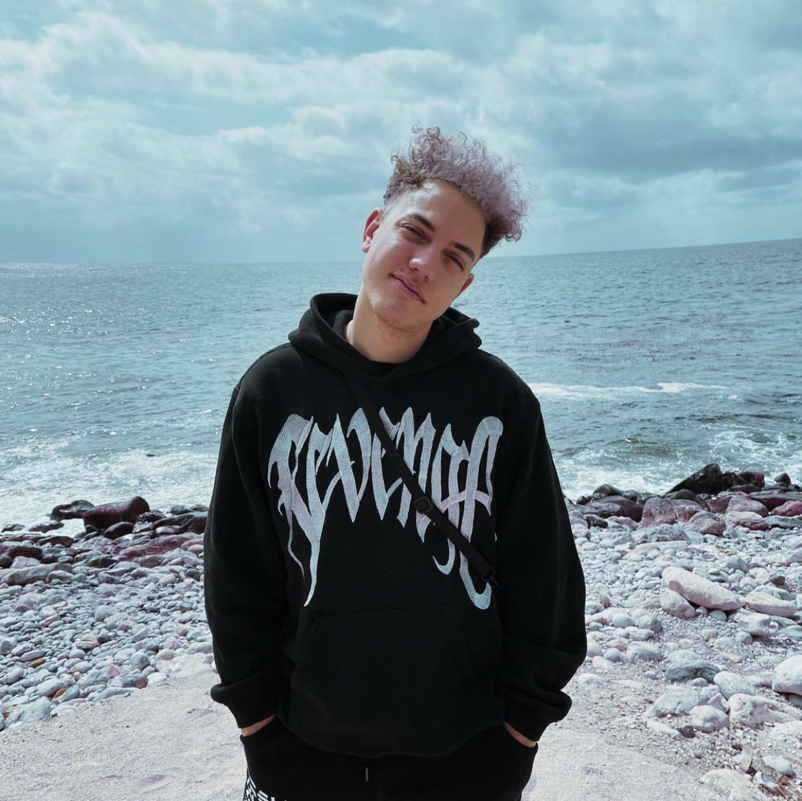 revenge中国限定银灰色刺绣连帽卫衣xxxtentacion同款帽衫高街ins