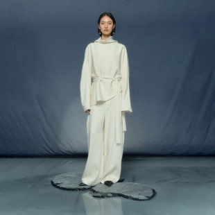 月泠泠「砚冰」设计师款荡领系带优雅老钱风连袖上衣 (明星同款）