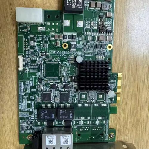 凌华PCIe-GIE72