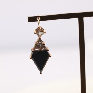 缅甸天然翡翠墨翠耳坠 长：25.0mm宽：12.0mm厚：5.9mm