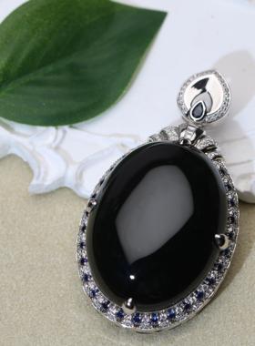 天然缅甸翡翠墨翠  长:31.2mm宽:23.4mm厚:14.5mm