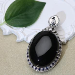 23.4mm厚 31.2mm宽 14.5mm 长 天然缅甸翡翠墨翠