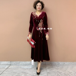 重工刺绣高贵中老年女装连衣裙春秋冬季金丝绒气质妈妈装婚礼服裙
