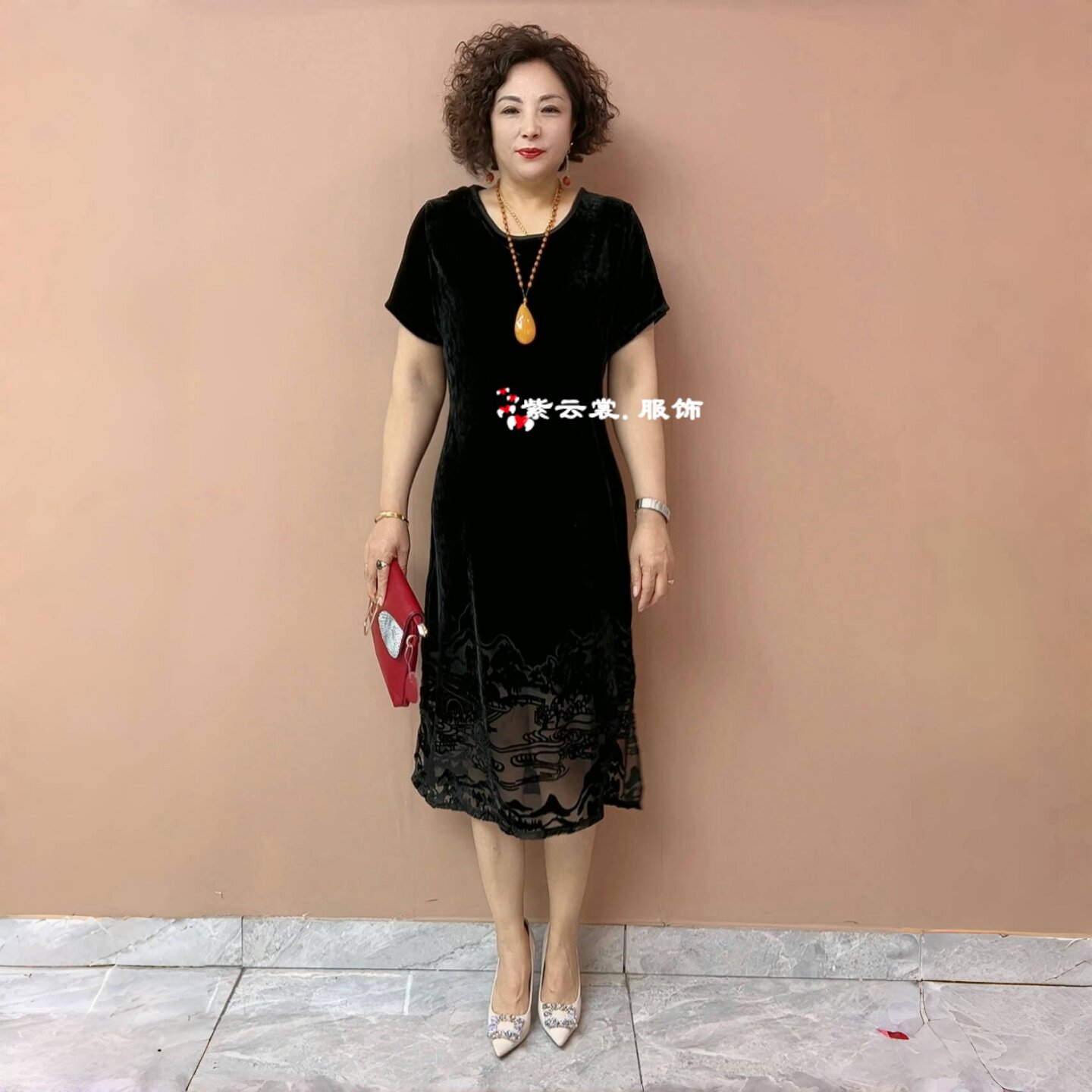 高端真丝绒烧花短袖圆领宽松显瘦气质直筒连衣裙夏薄款中长裙