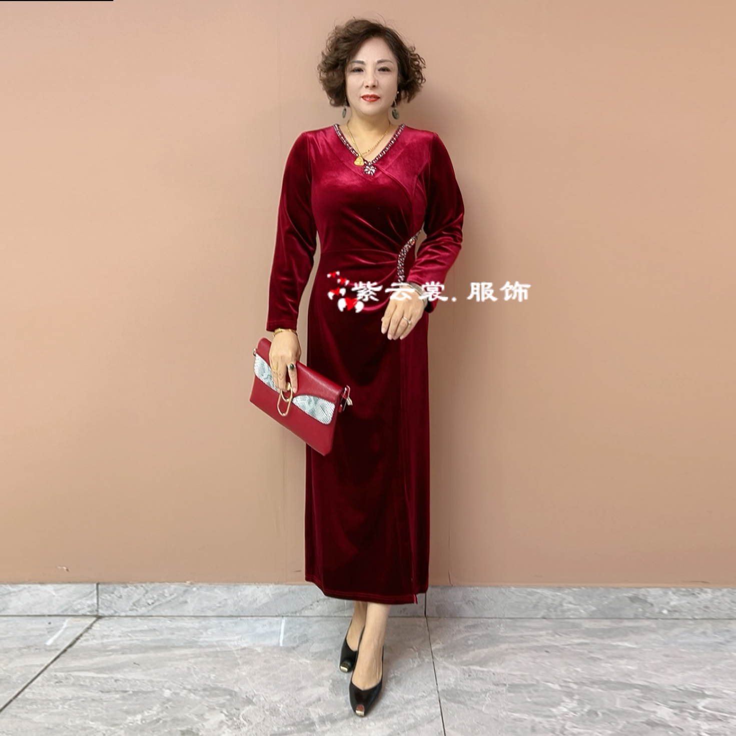 高贵喜婆婆婚宴装金丝绒旗袍喜妈妈婚宴礼服高级晚礼服大码连衣裙