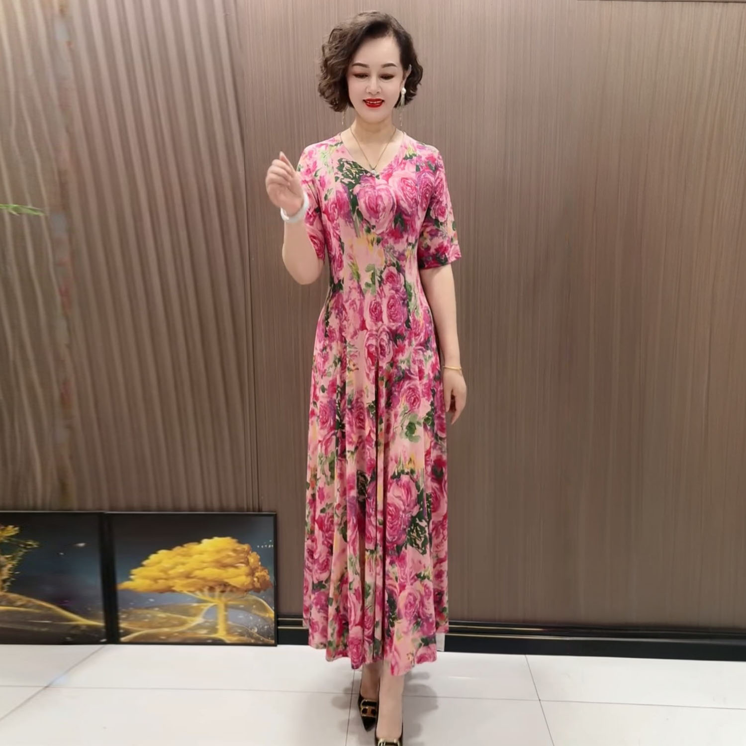 高端气质年轻妈妈冰丝弹力连衣裙夏季新款高弹大码短袖长裙大摆裙