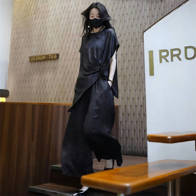 大码高贵洋气套装女2025夏季新款时尚气质显瘦上衣+休闲裤两件套