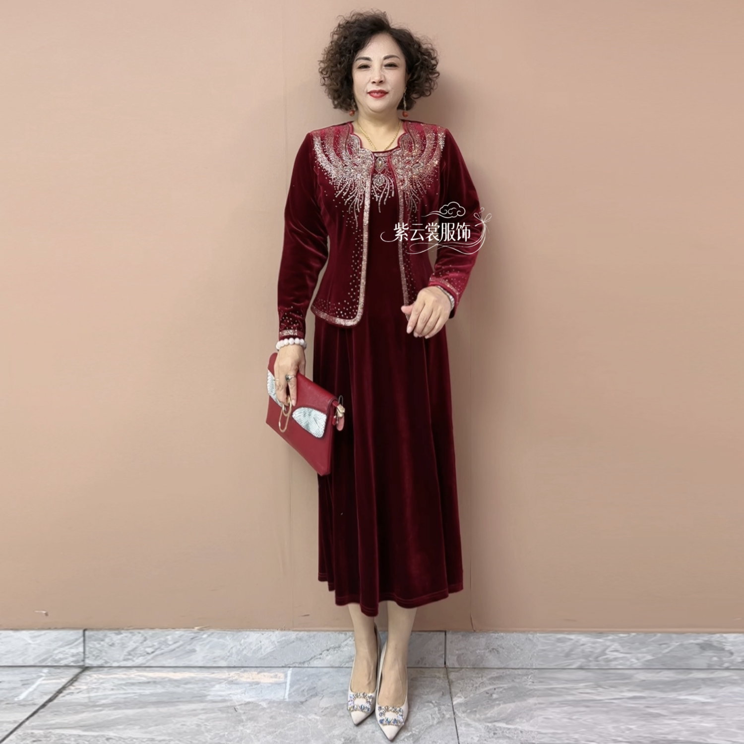 高端中年妈妈婚礼连衣裙两件套装时尚气质丝绒喜婆婆加大码喜服女
