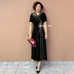 高端气质连衣裙夏季短袖新款中年妈妈洋气V领弹力南韩丝绣花长裙
