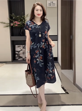 夏季中老年妈妈短袖气质V领印花连衣裙时尚宽松大版遮肉冰棉长裙