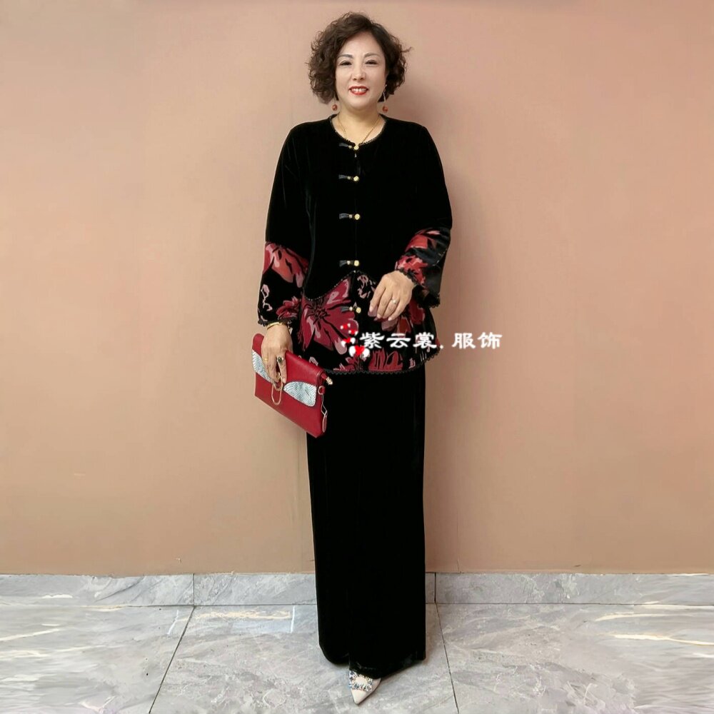 秋季新款中老年圆领国风真丝绒烧花大码宽松遮肉妈妈上衣开衫外套