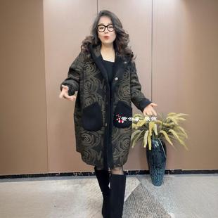 时尚妈妈冬装加厚加绒保暖双面穿毛呢外套中长羊羔毛200斤风衣女