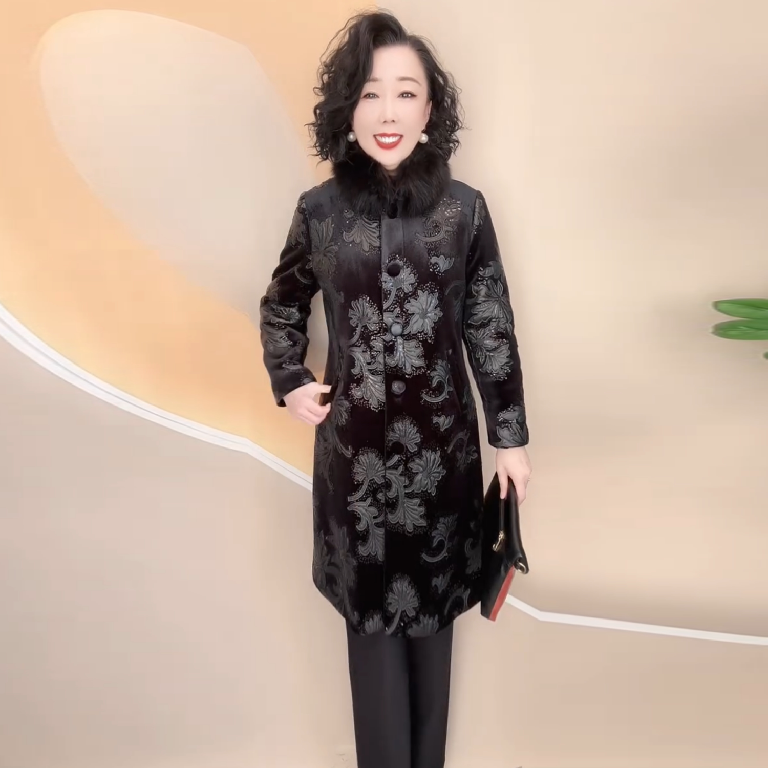 高端气质中老年妈妈冬外套狐狸毛领烫钻麂皮绒夹棉保暖中长款大衣