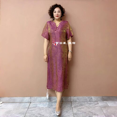 中式提花妈妈盘扣设计裙子气质中老年复古宽松琉璃变色长款连衣裙