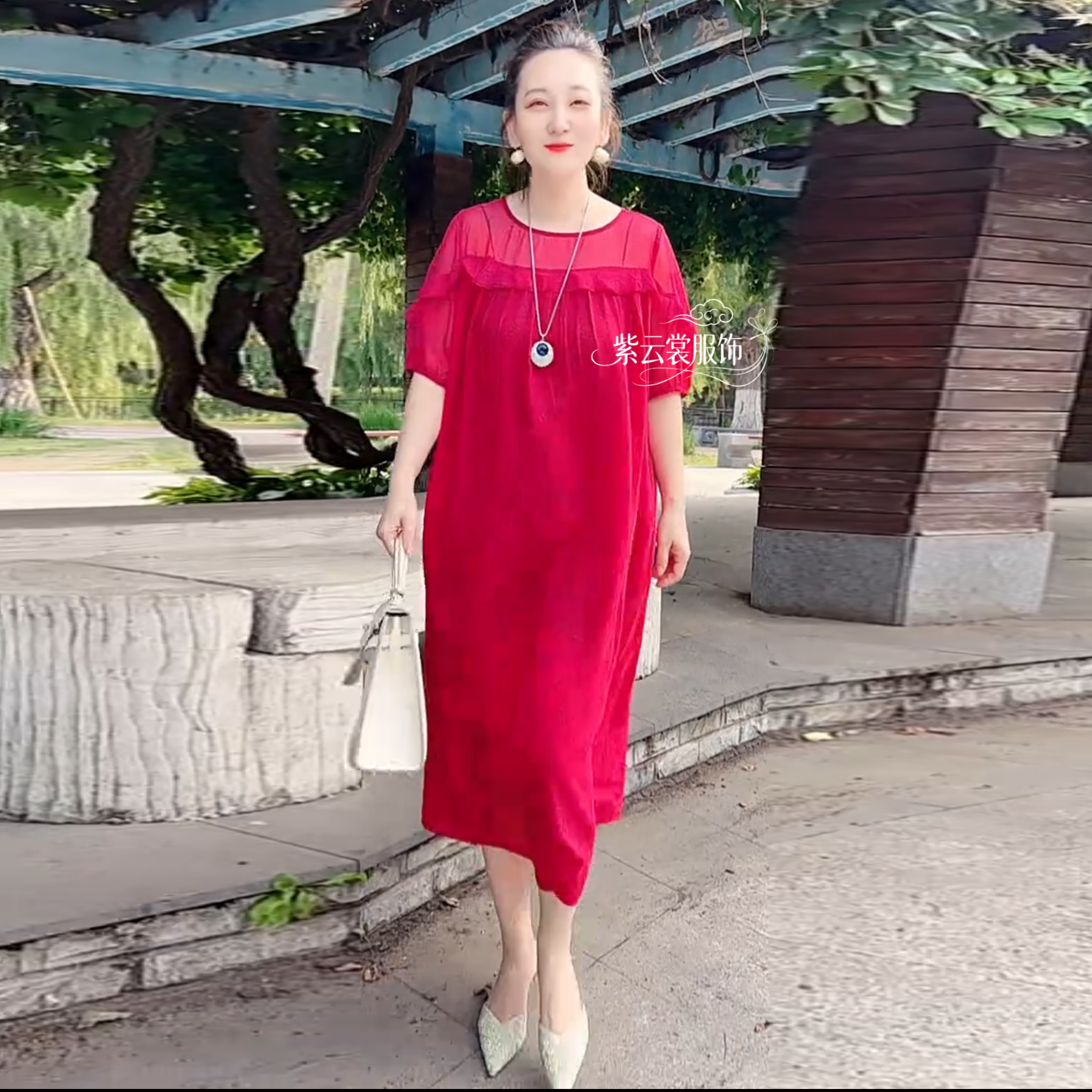 夏季新款短袖宽松中老年妈妈洋气法式荷叶边乔其纱过膝大码连衣裙