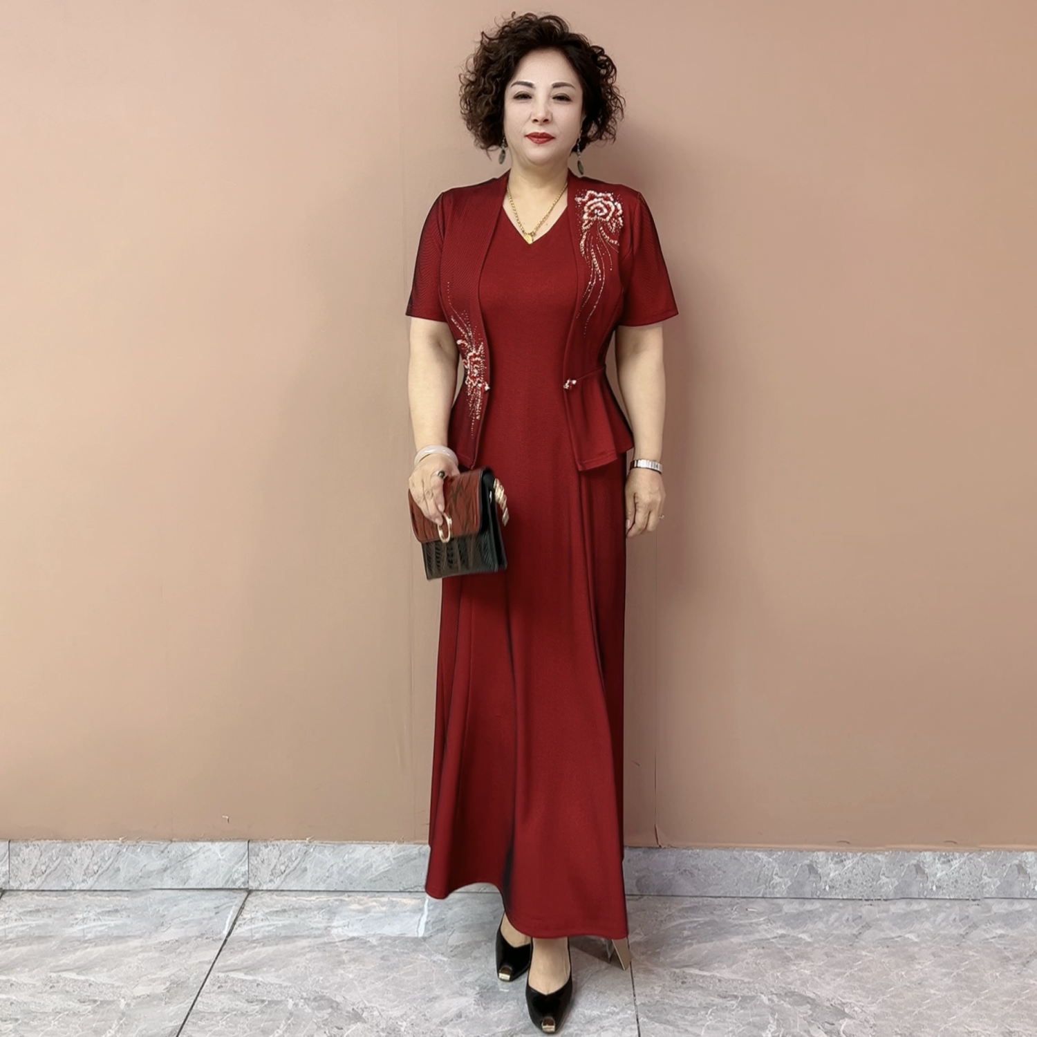 喜婆婆婚宴年轻妈妈礼服夏季短袖结婚高贵大气鱼尾连衣裙两件套装
