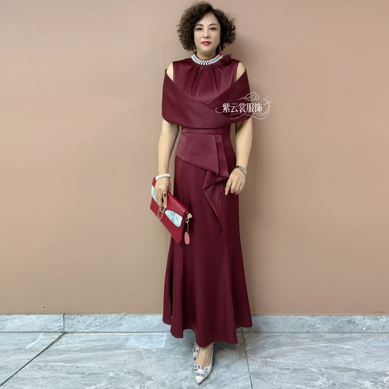 酒红色喜妈妈婚宴装高贵年轻高端婚礼小个子妈妈晚礼服女高级感
