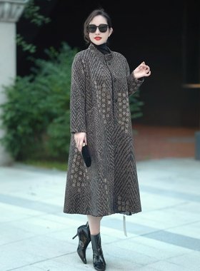 阔太太羊绒提花风衣秋冬新款宽松气质立领妈妈装长款大衣外套