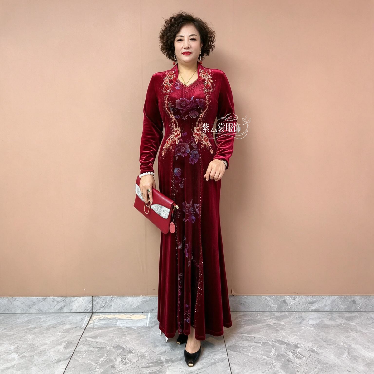 气质妈妈婚宴重工镶钻礼服时尚喜婆婆结婚改良旗袍连衣裙过膝长裙