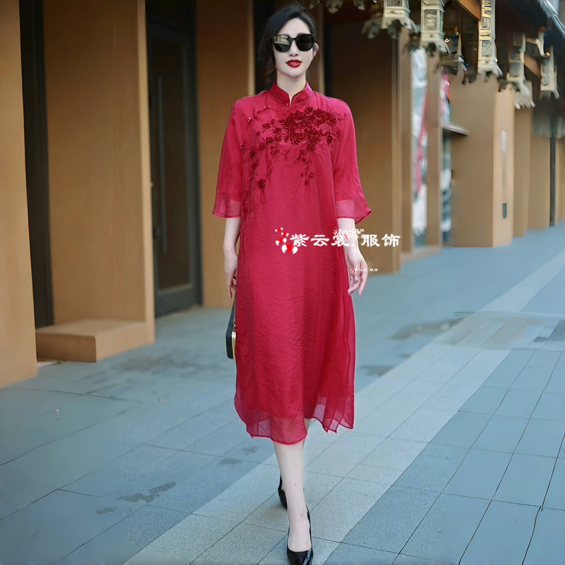 夏季短袖改良旗袍裙新中式重工刺绣花国潮风妈妈装长款气质连衣裙