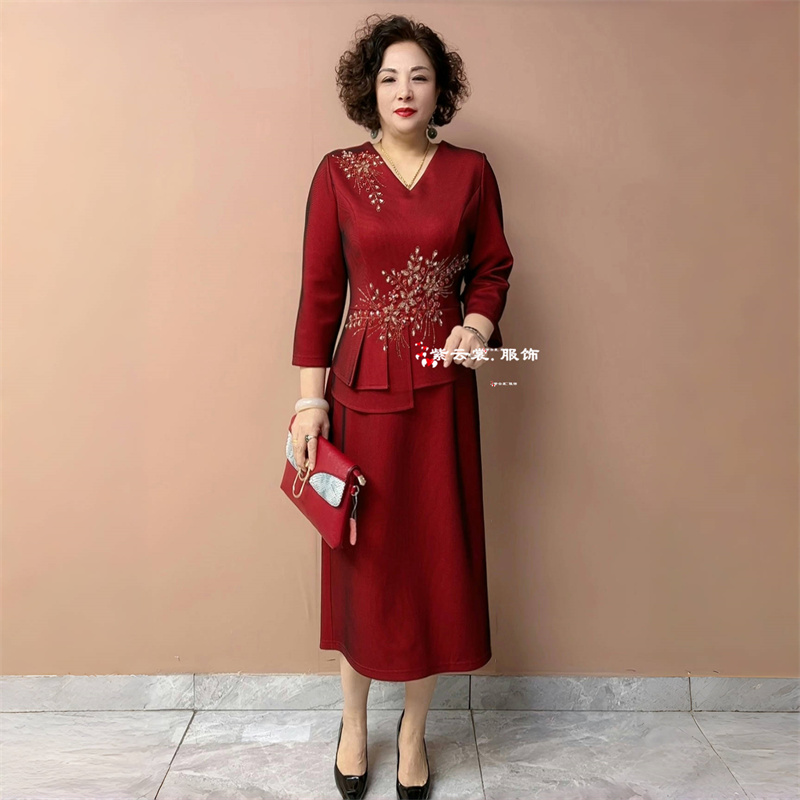 春秋中年妈妈喜婆婆大码婚宴结婚礼服敬酒服宽松遮肉假两件连衣裙
