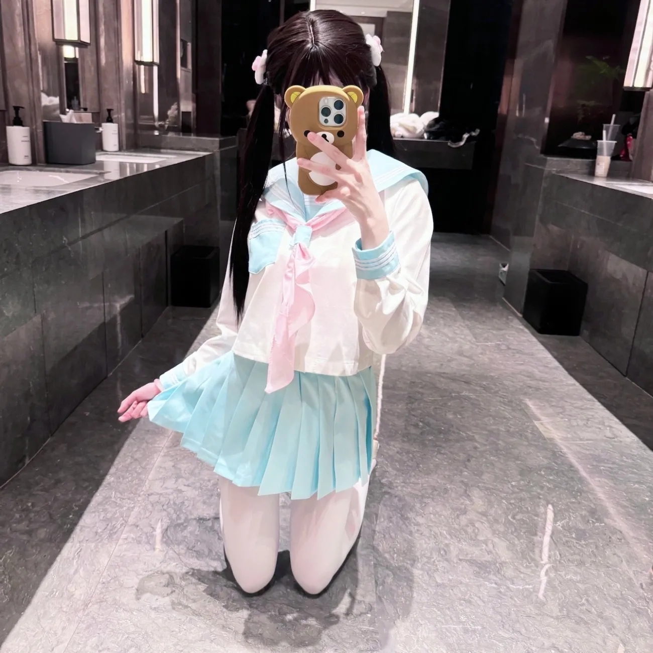 女学生小胸紧身红校园显瘦可爱