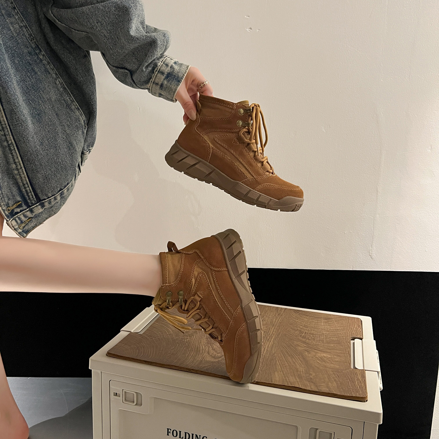 马丁靴女款2025新款超火小短靴户外英伦风厚底内增高川西草原靴子