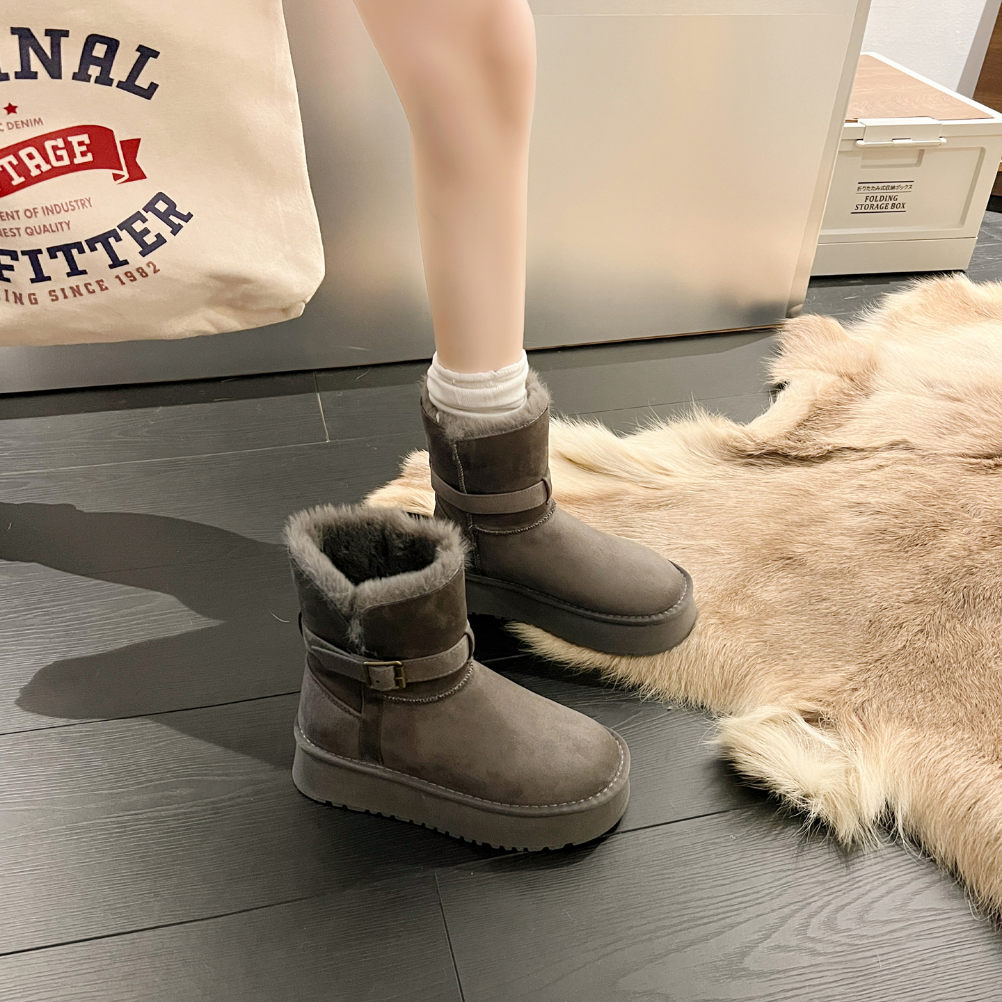 灰色雪地靴女2025冬季新款爆款厚底加绒加厚毛毛翻边两穿雪地棉鞋