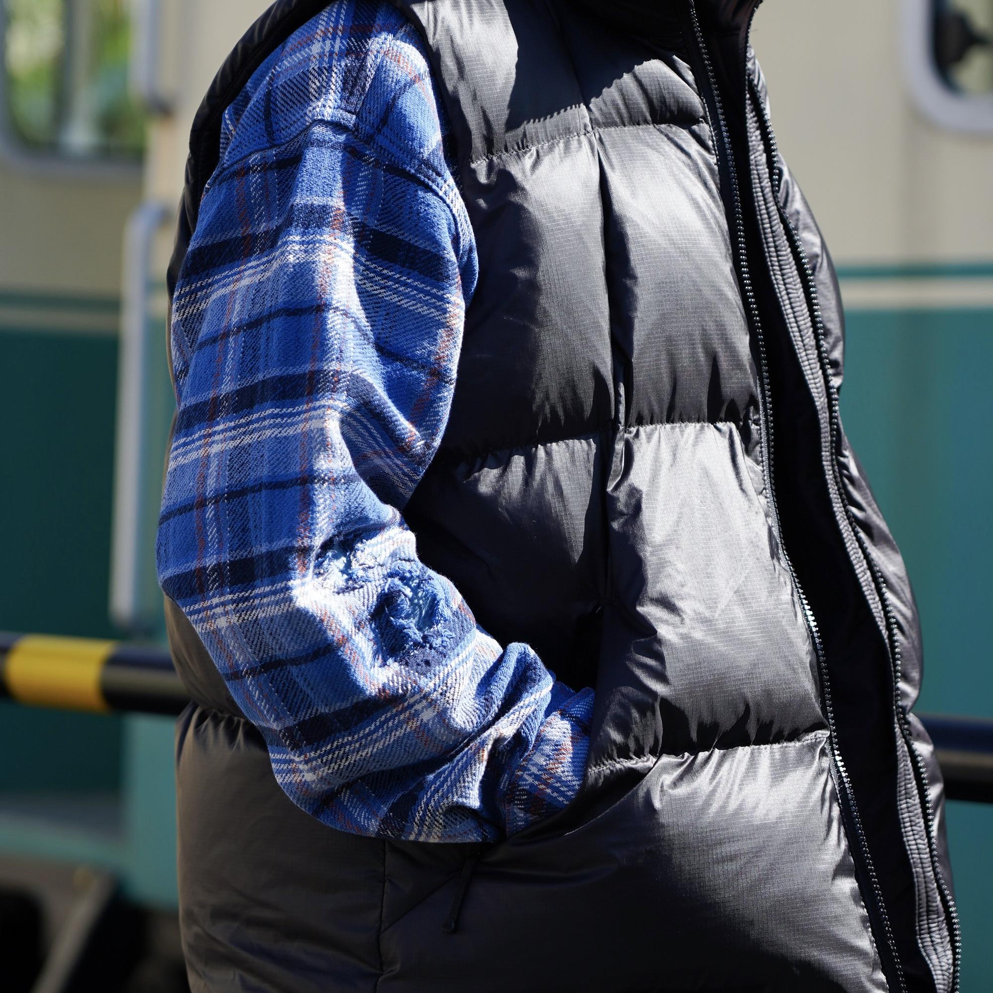 goldW羽绒马甲保暖防水轻薄