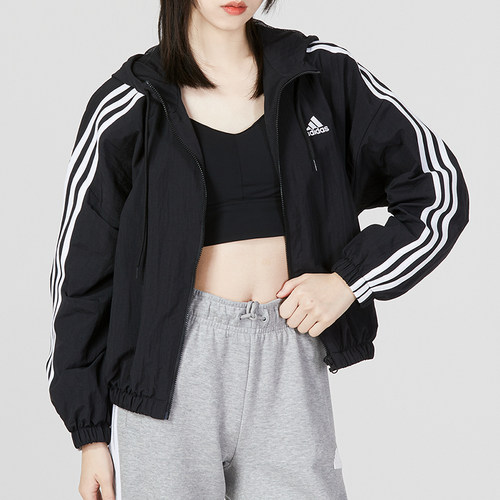 正品ADIDAS阿迪达斯三条纹女运动休闲梭织连帽夹克外套HT3399