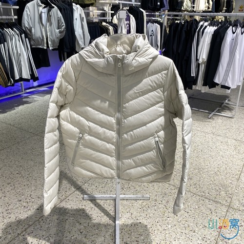 秋冬新款正品Nike耐克女时尚休闲保暖户外运动羽绒服HV5106-072