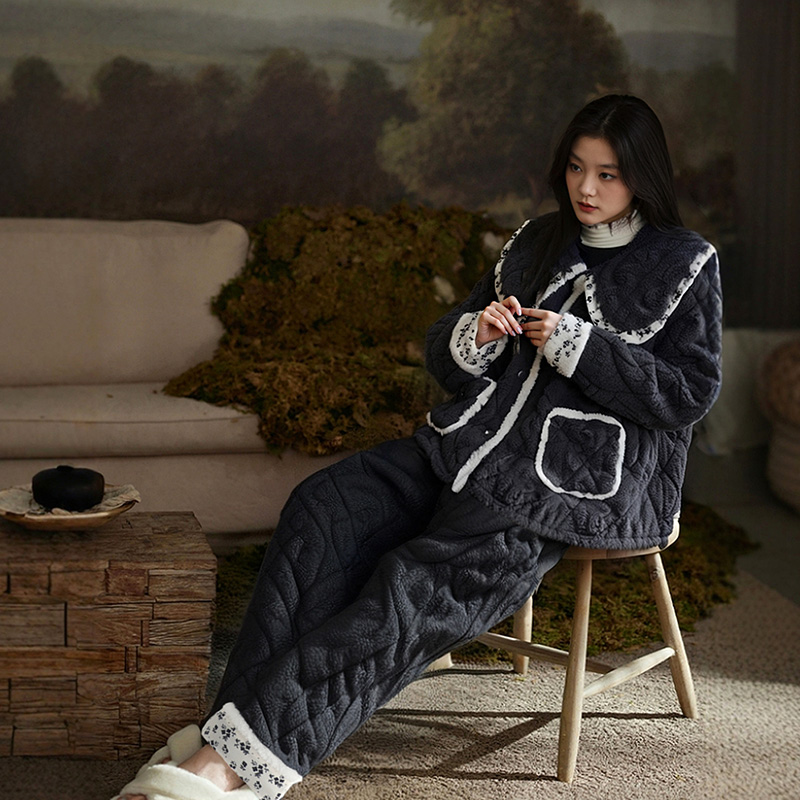 睡衣女冬季三层夹棉珊瑚绒保暖