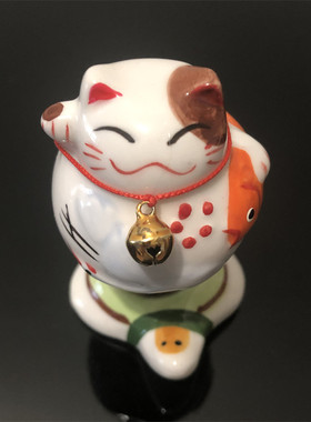 出口日本陶瓷弹簧招财猫桌面摆件 汽车车载内饰开业生日创意礼物