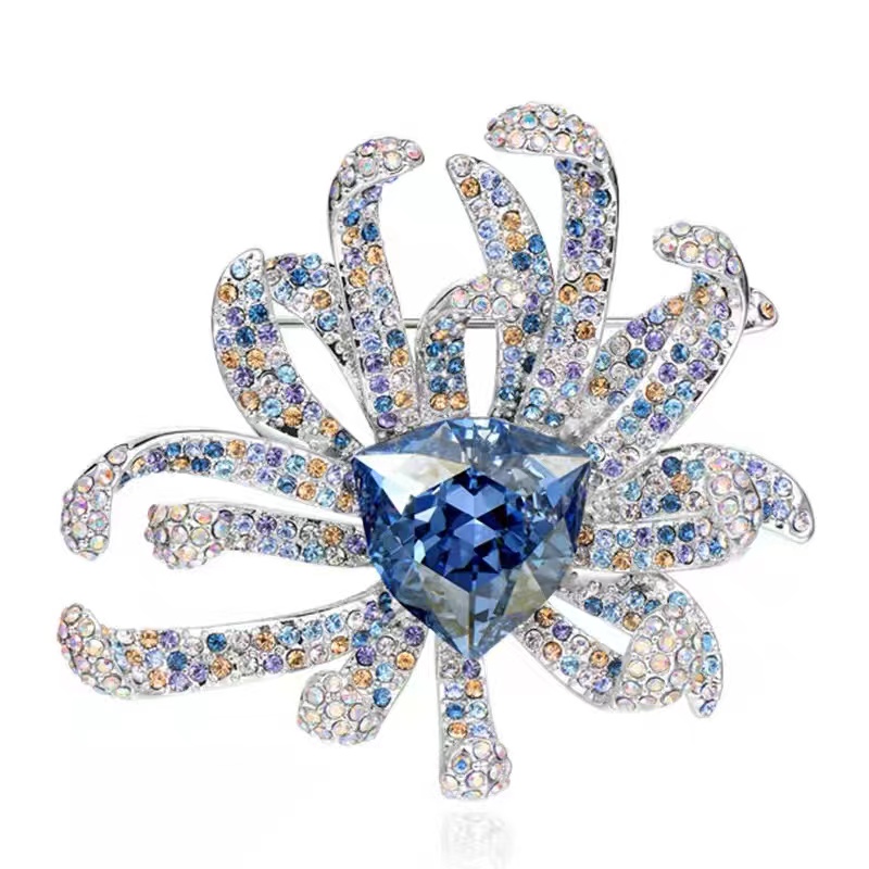 重工高档施家进口水晶菊花胸针