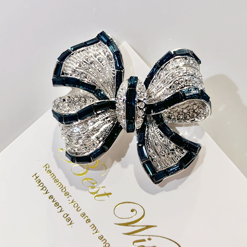 奢华精致蝴蝶结胸针高档女小众