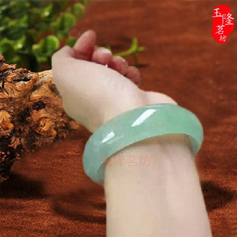 金丝玉翡翠色玉镯 冰种飘花玉手手饰