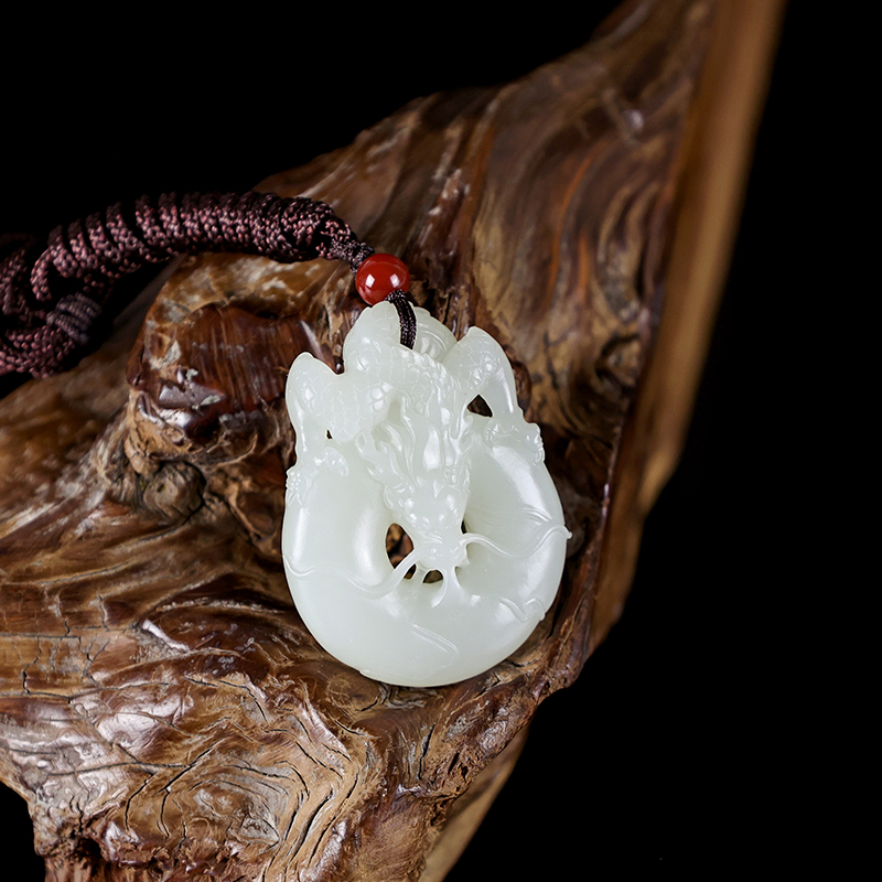 玉缘和田玉新疆和田白玉籽料生肖龙吊坠玉质细腻白度好油性足大师