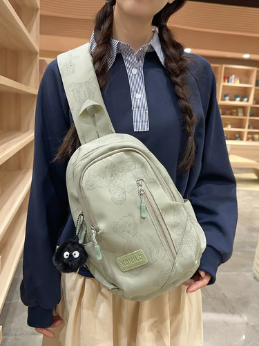 伊梵络小清新森系斜挎包运动胸包