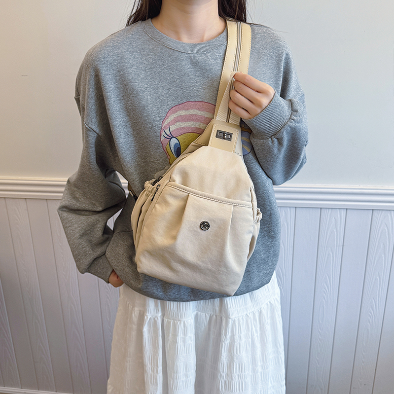 2025新款旅游双肩包女