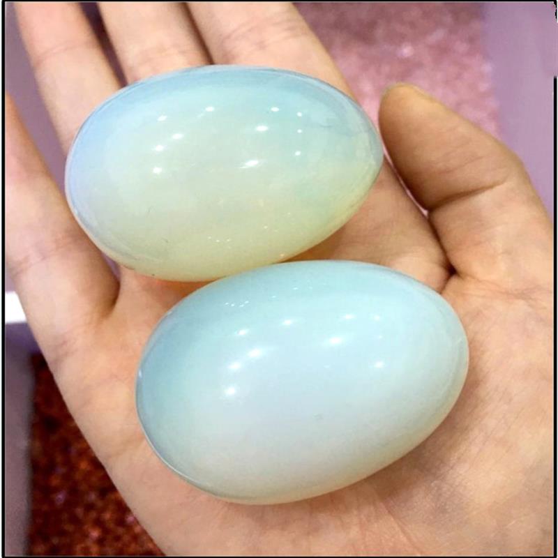 天然鸡蛋粉晶石头东陵玉金沙石蓝砂石蛋白石手把件