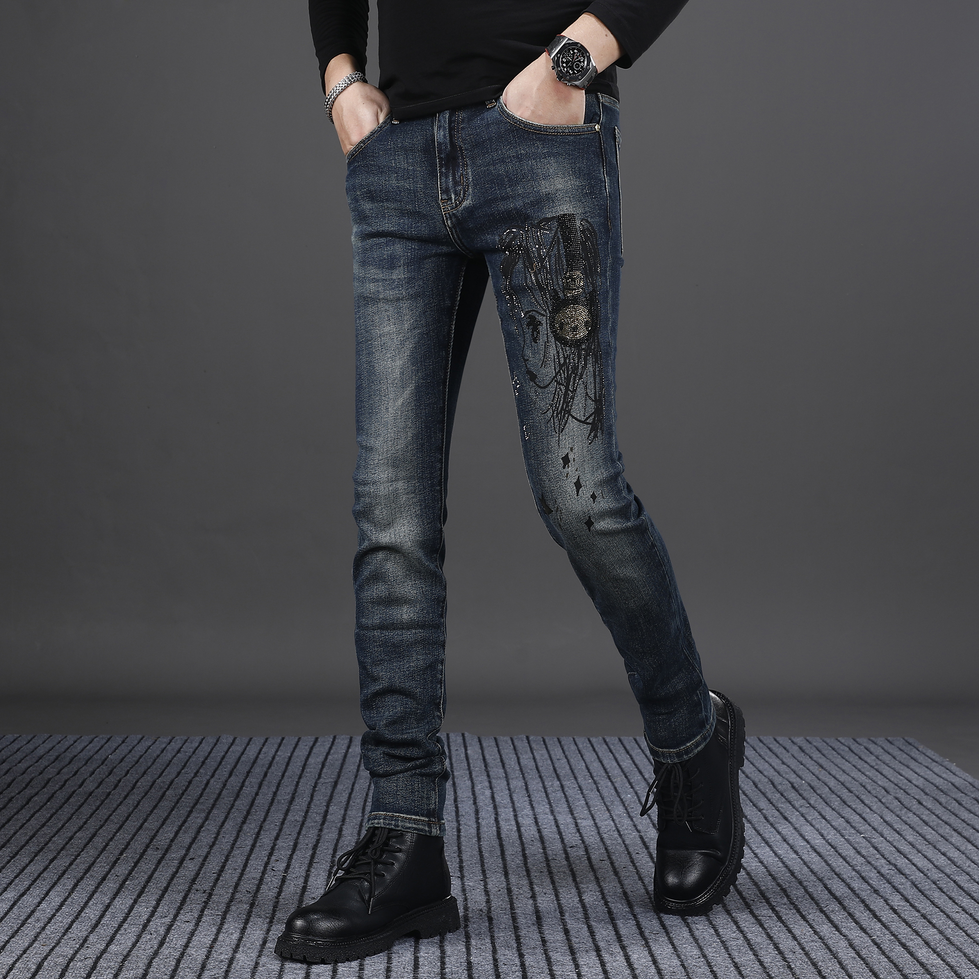 欧洲烫钻秋季牛仔裤男款修身小脚2025新款高端潮牌弹力男士长裤子
